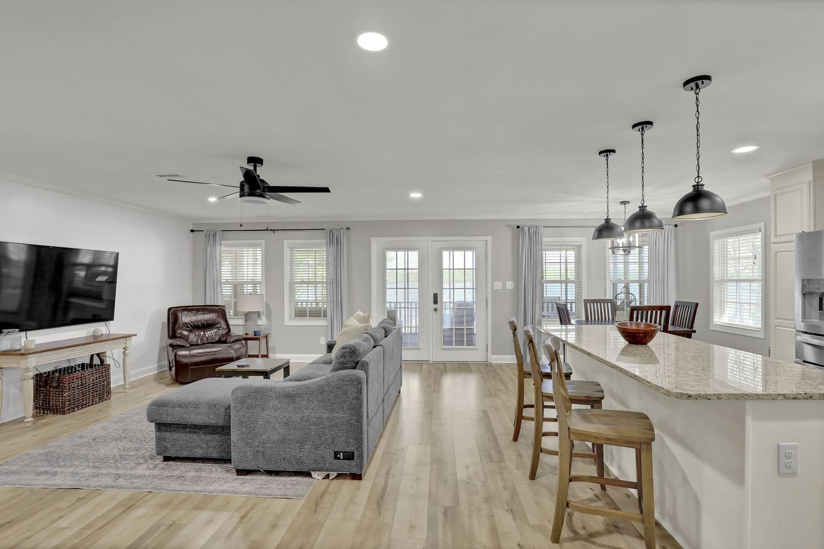 Sneads Ferry House: 725 Chadwick Shores Drive