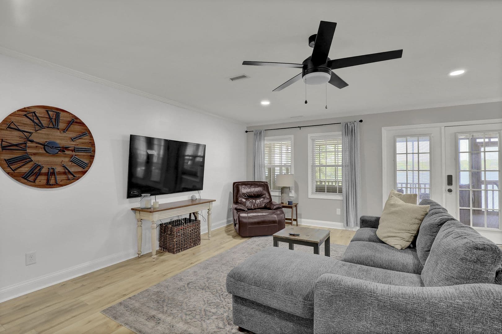 Sneads Ferry House: 725 Chadwick Shores Drive