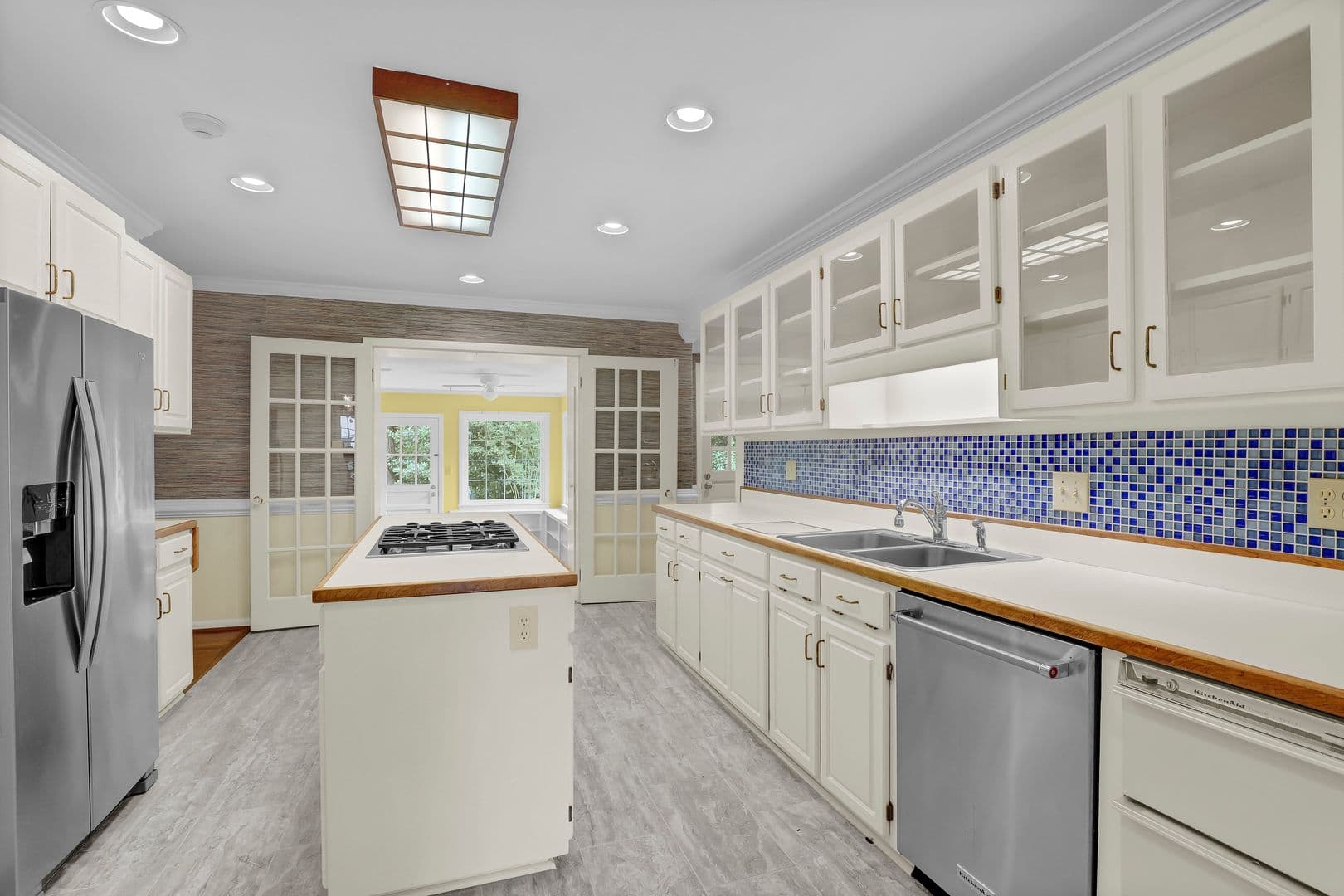 Jacksonville House: 700 Clyde Drive
