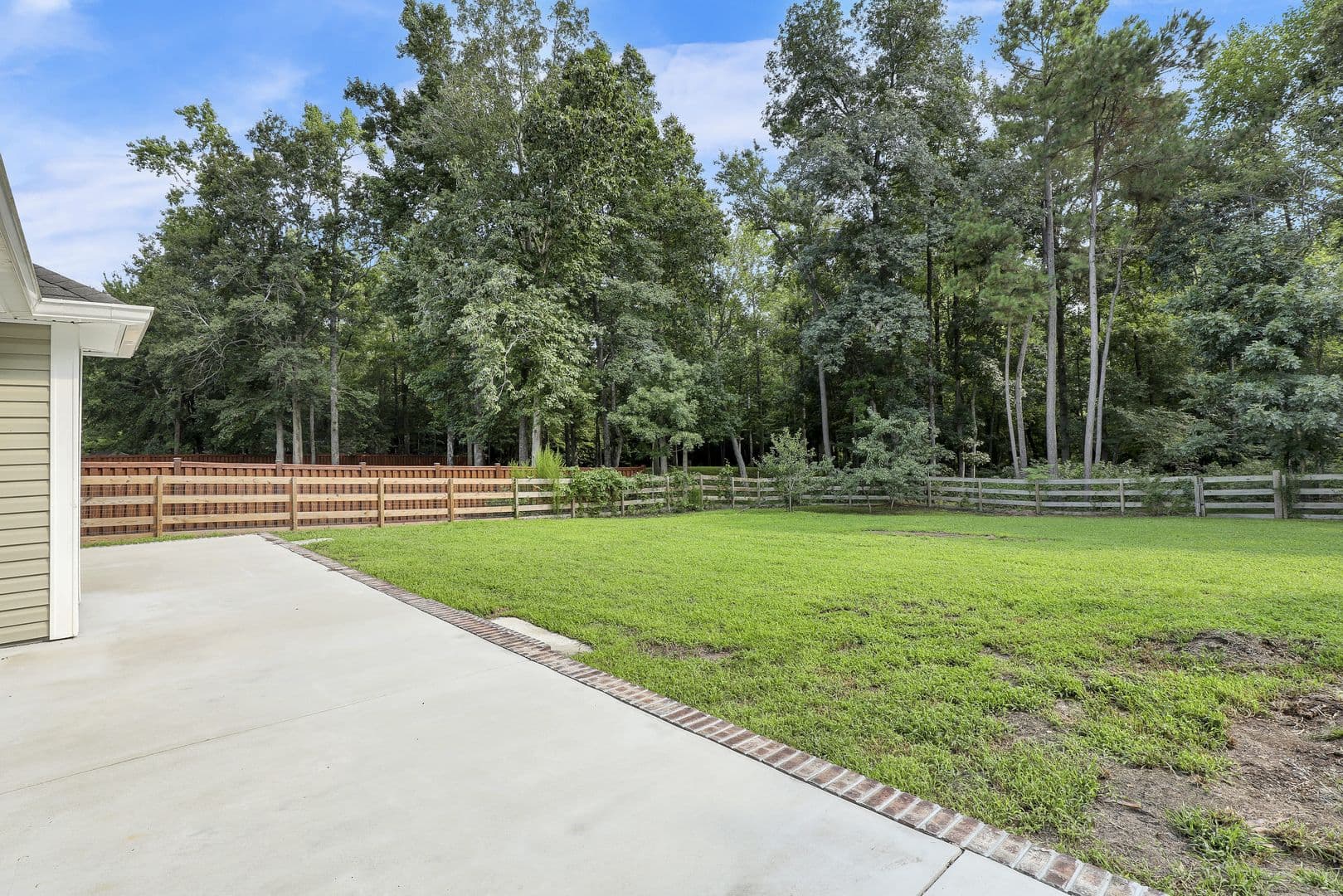 Jacksonville House: 244 Blue Creek Farms Dr.