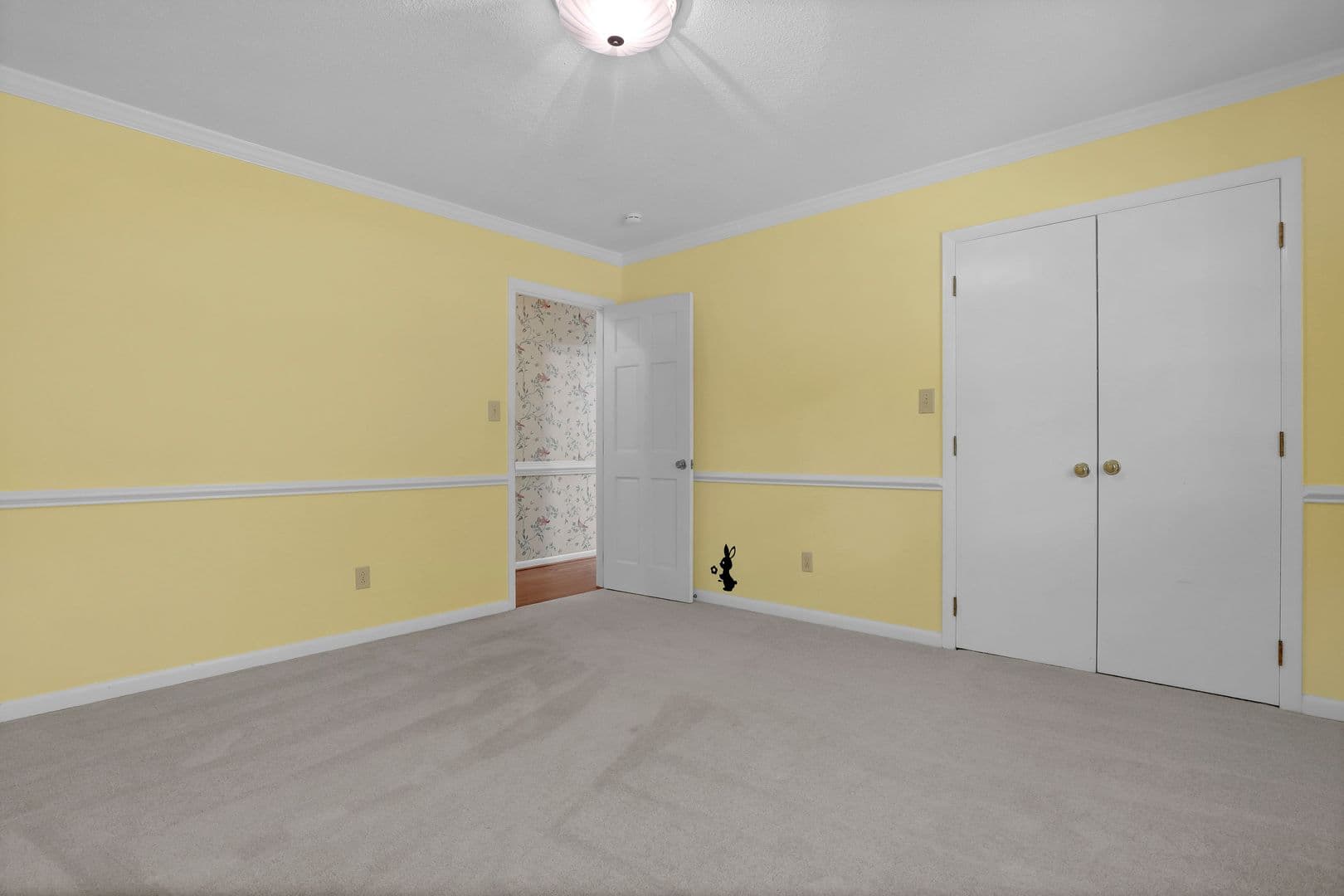 Jacksonville House: 700 Clyde Drive