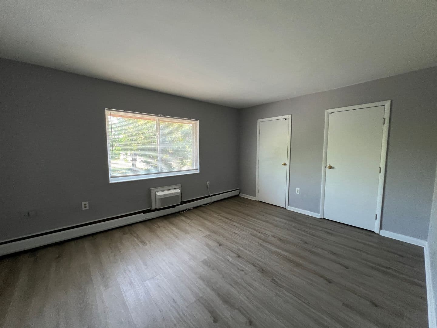 Dayton Apartment: 905 Neal Ave