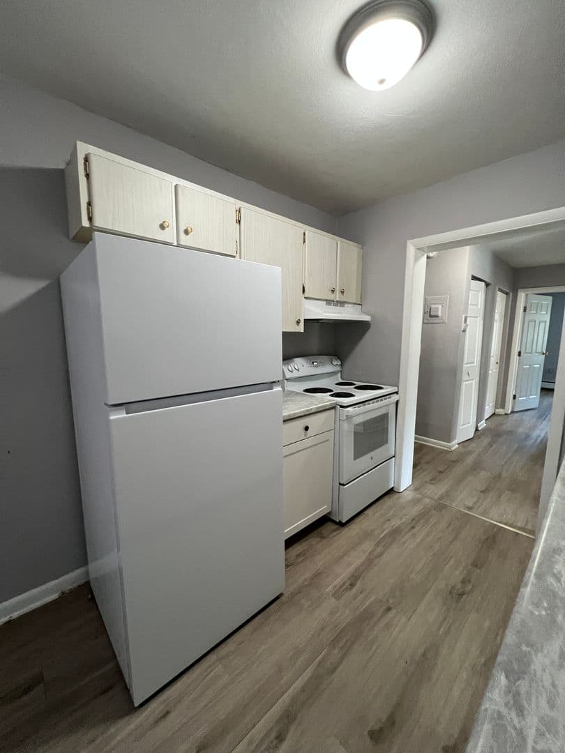 Dayton Apartment: 905 Neal Ave