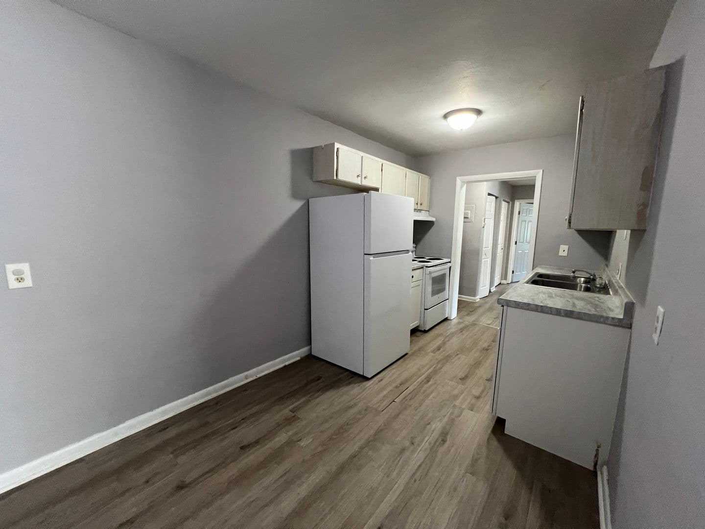 Dayton Apartment: 905 Neal Ave