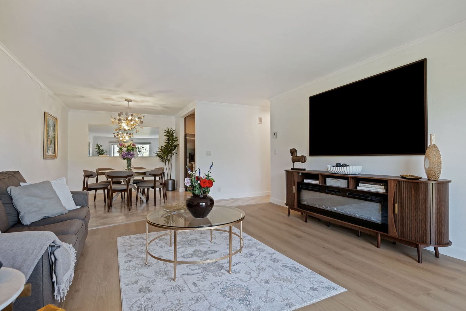 Montecito House: 1034 Fairway Road