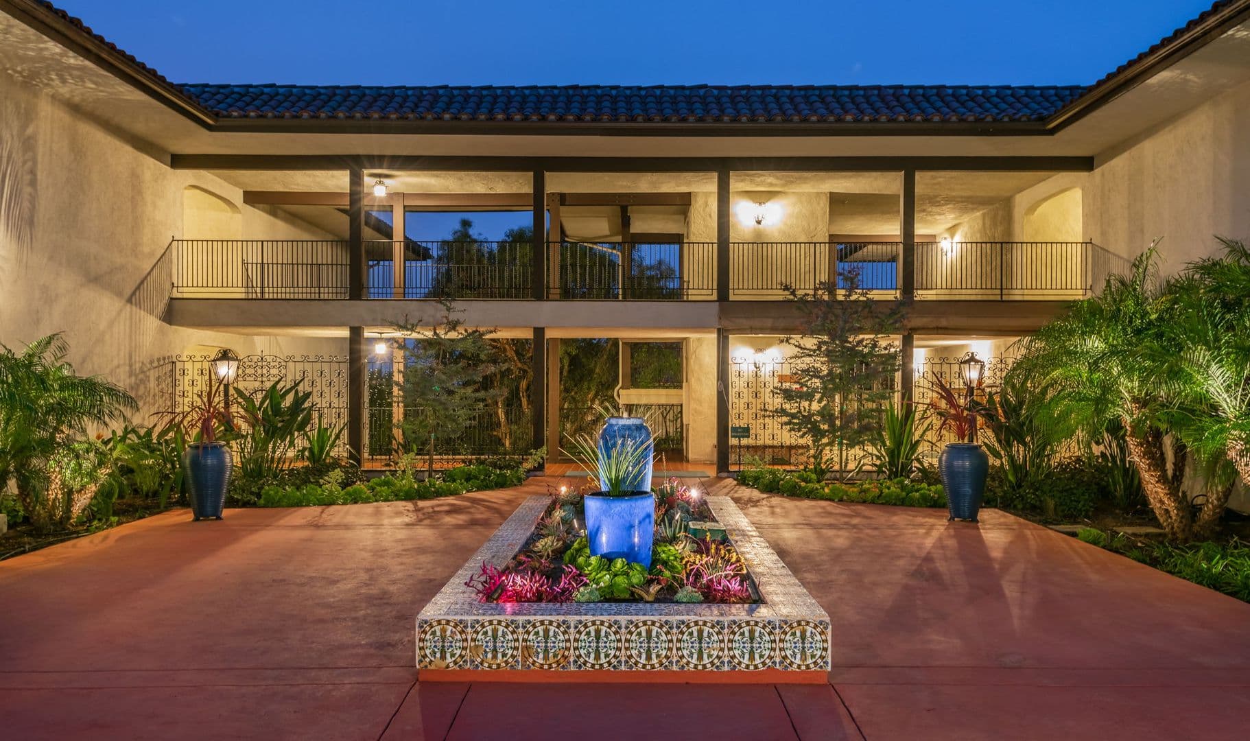 Santa Barbara House: 2525 State Street Unit 15