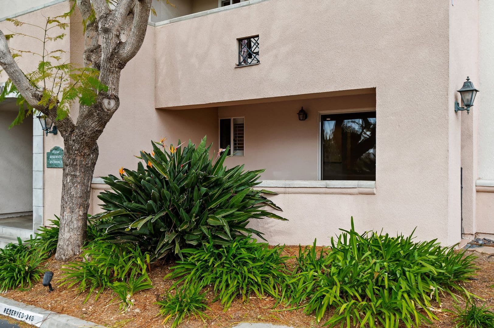 Santa Barbara House: 407 Por La Mar Circle