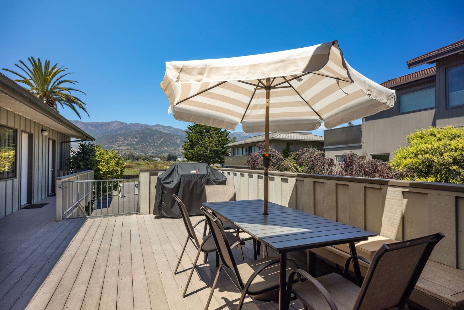 Carpinteria House: 4499 Del Mar Avenue
