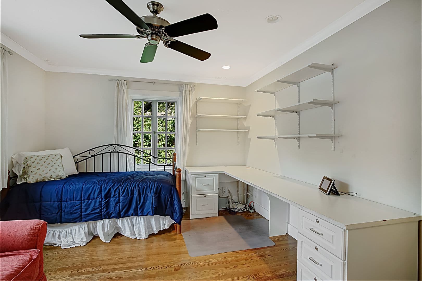 Santa Barbara House: 610 East Pedregosa Street
