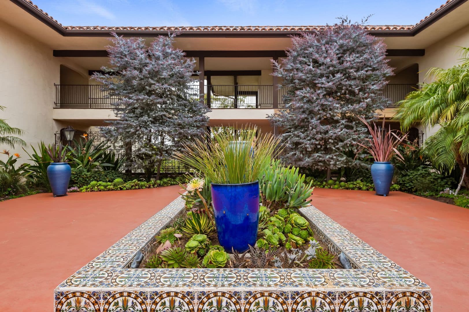 Santa Barbara House: 2525 State Street Unit 15