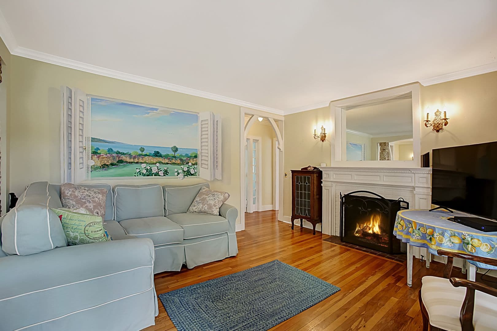 Santa Barbara House: 610 East Pedregosa Street