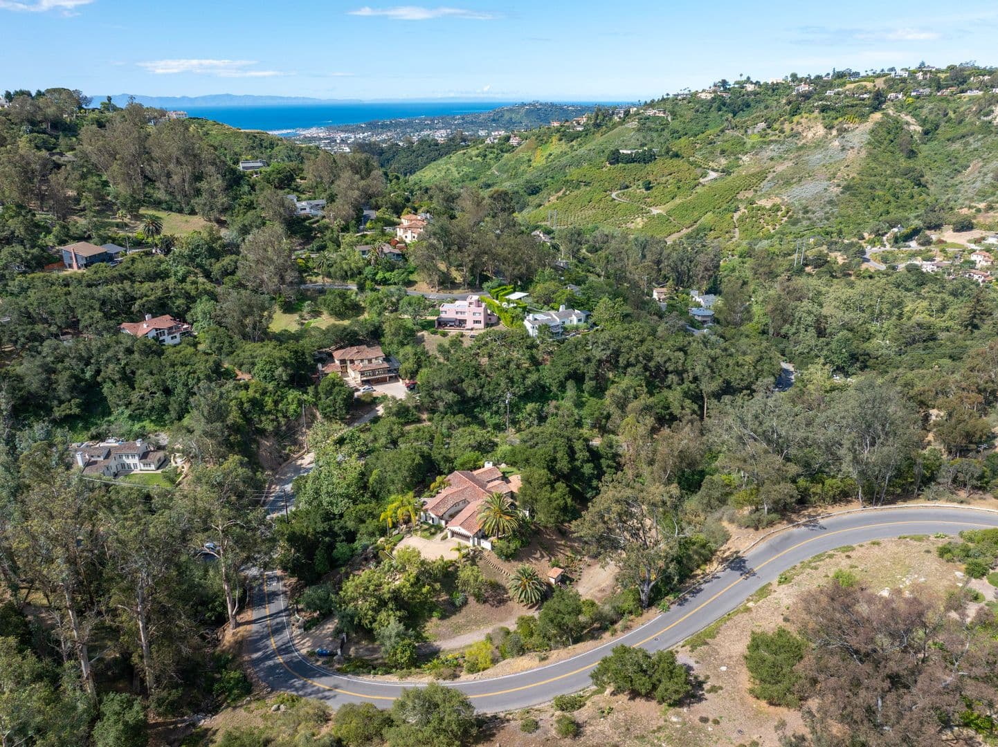 Montecito House: 655 Coyote Road