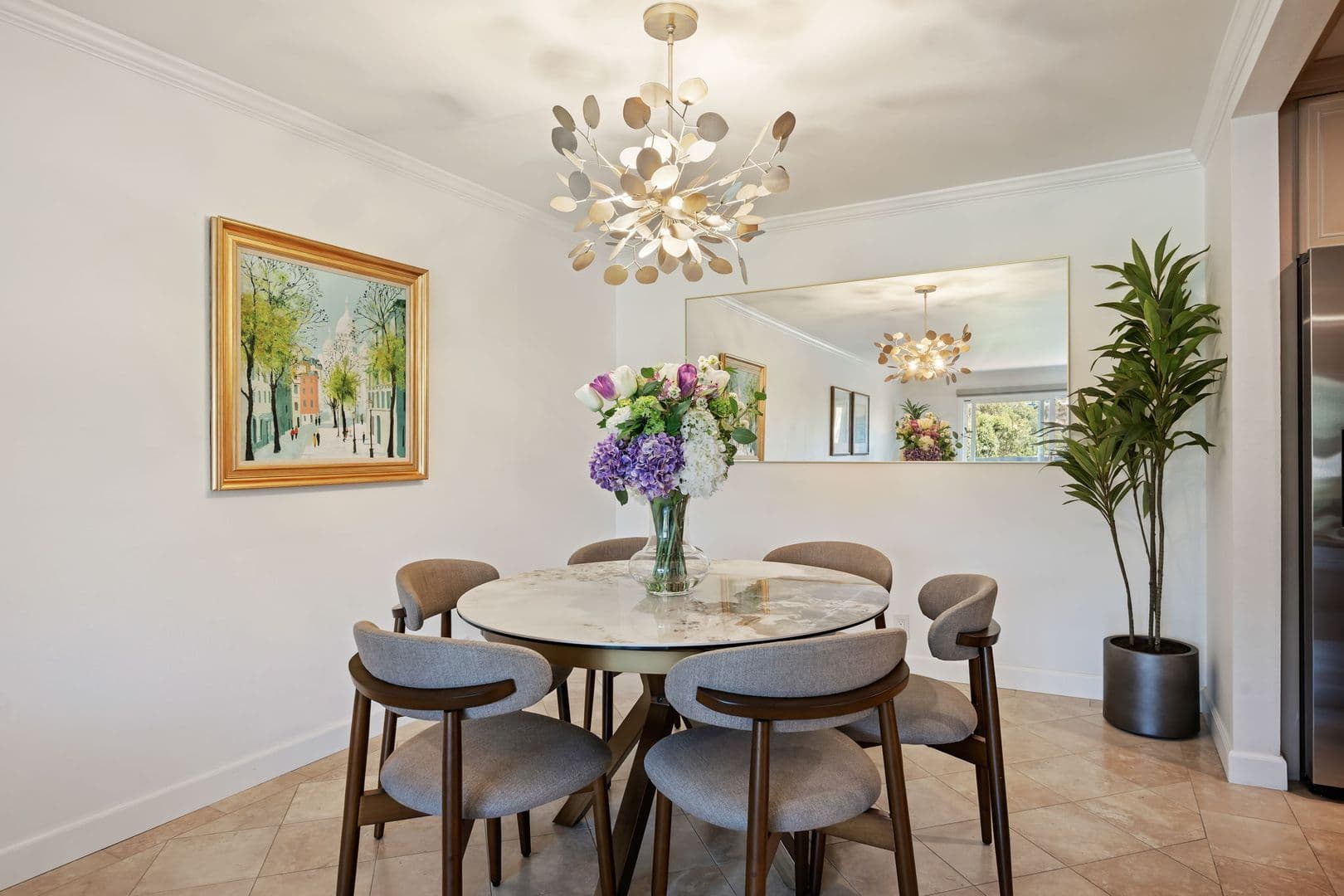 Montecito House: 1034 Fairway Road