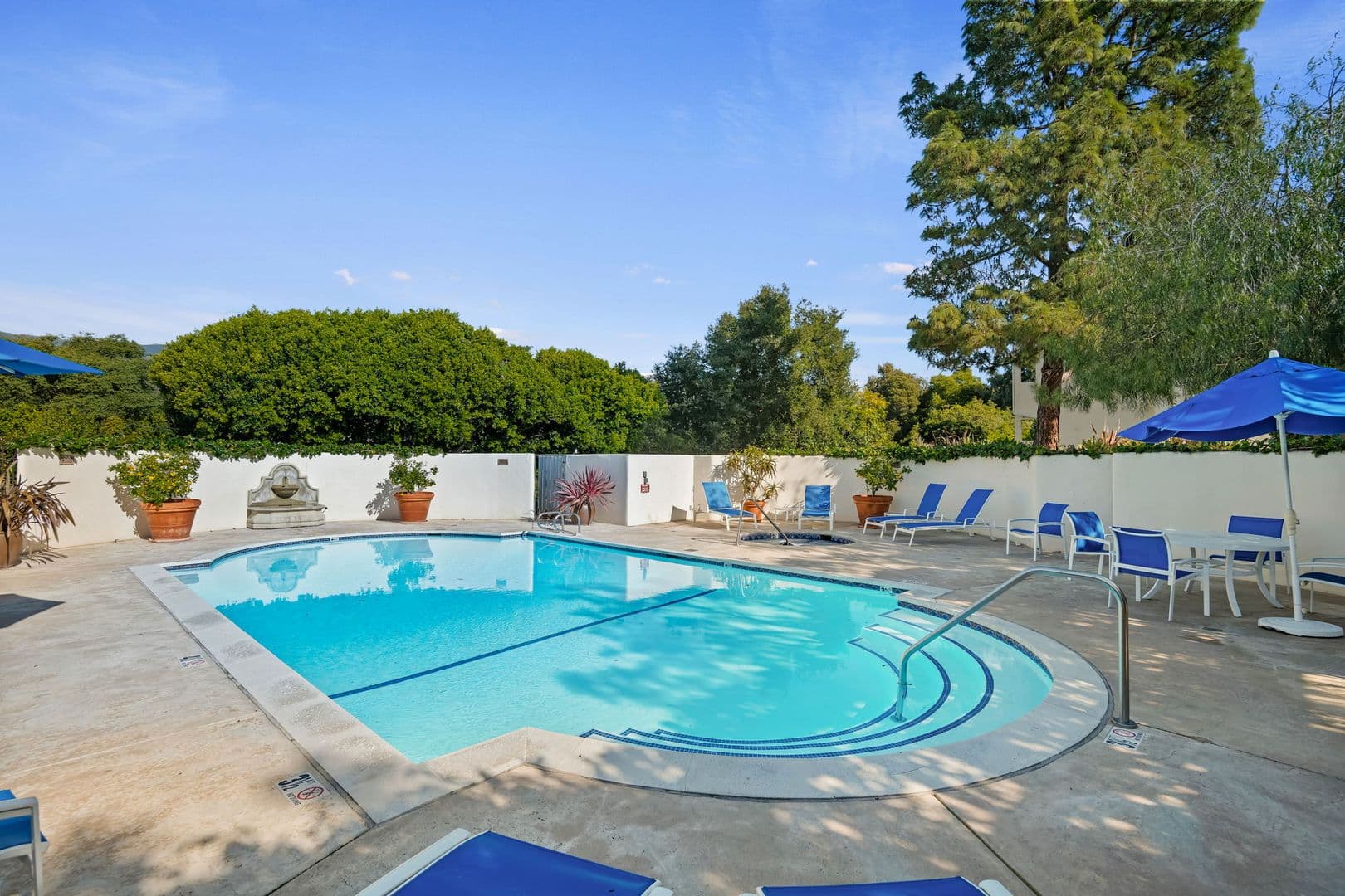 Montecito House: 1034 Fairway Road