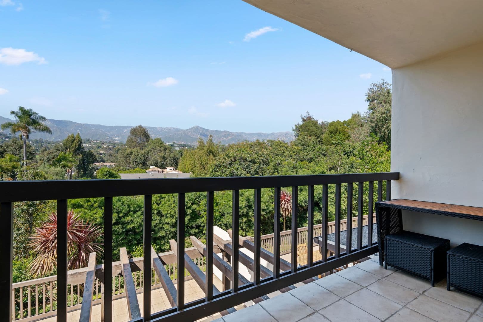 Montecito House: 1034 Fairway Road