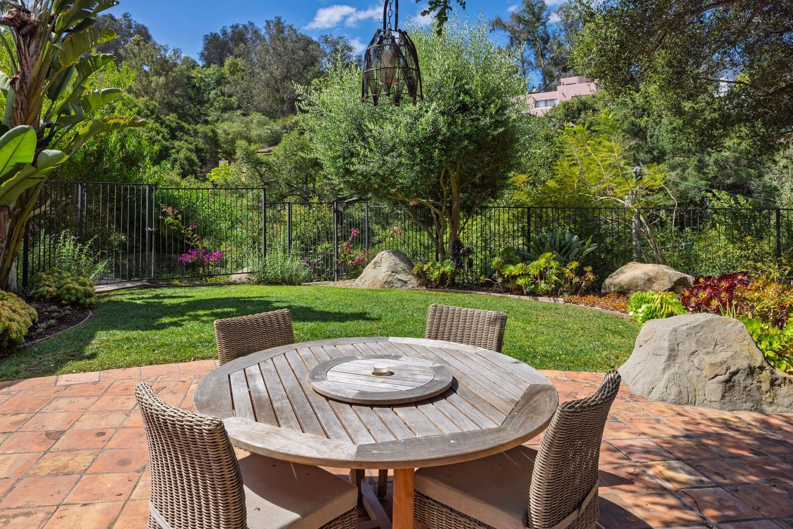 Montecito House: 655 Coyote Road