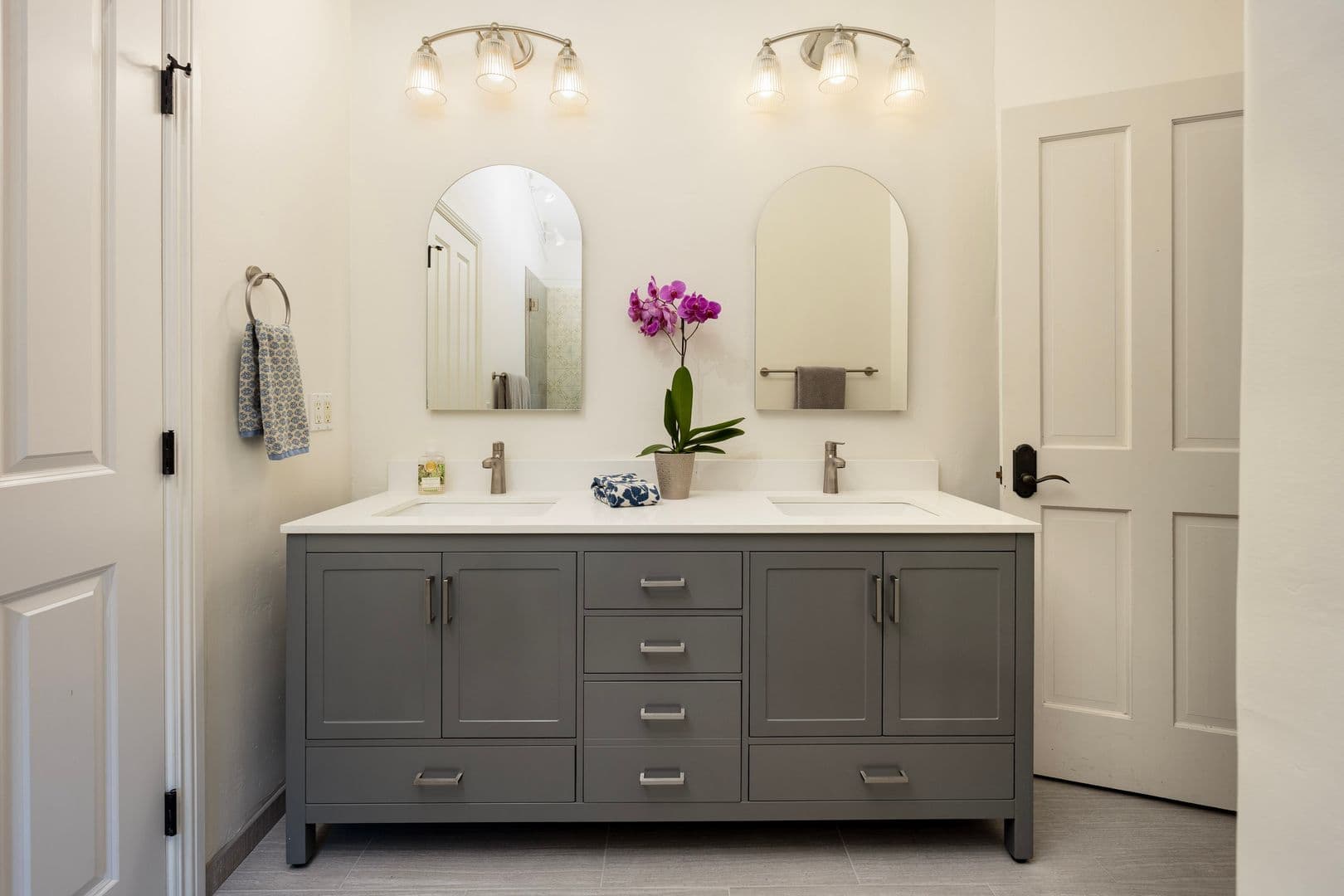 Montecito House: 655 Coyote Road
