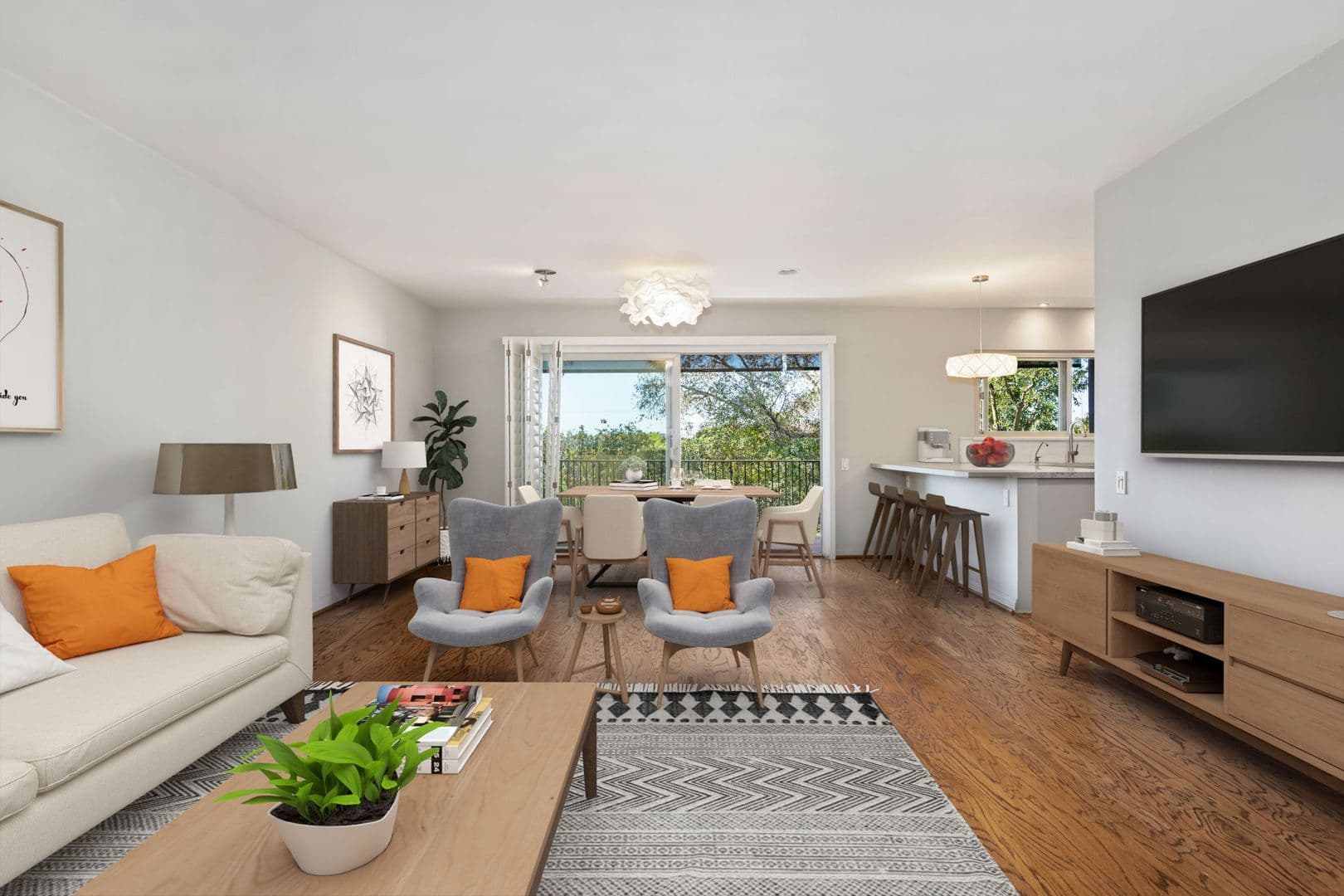 Santa Barbara House: 2525 State Street Unit 15