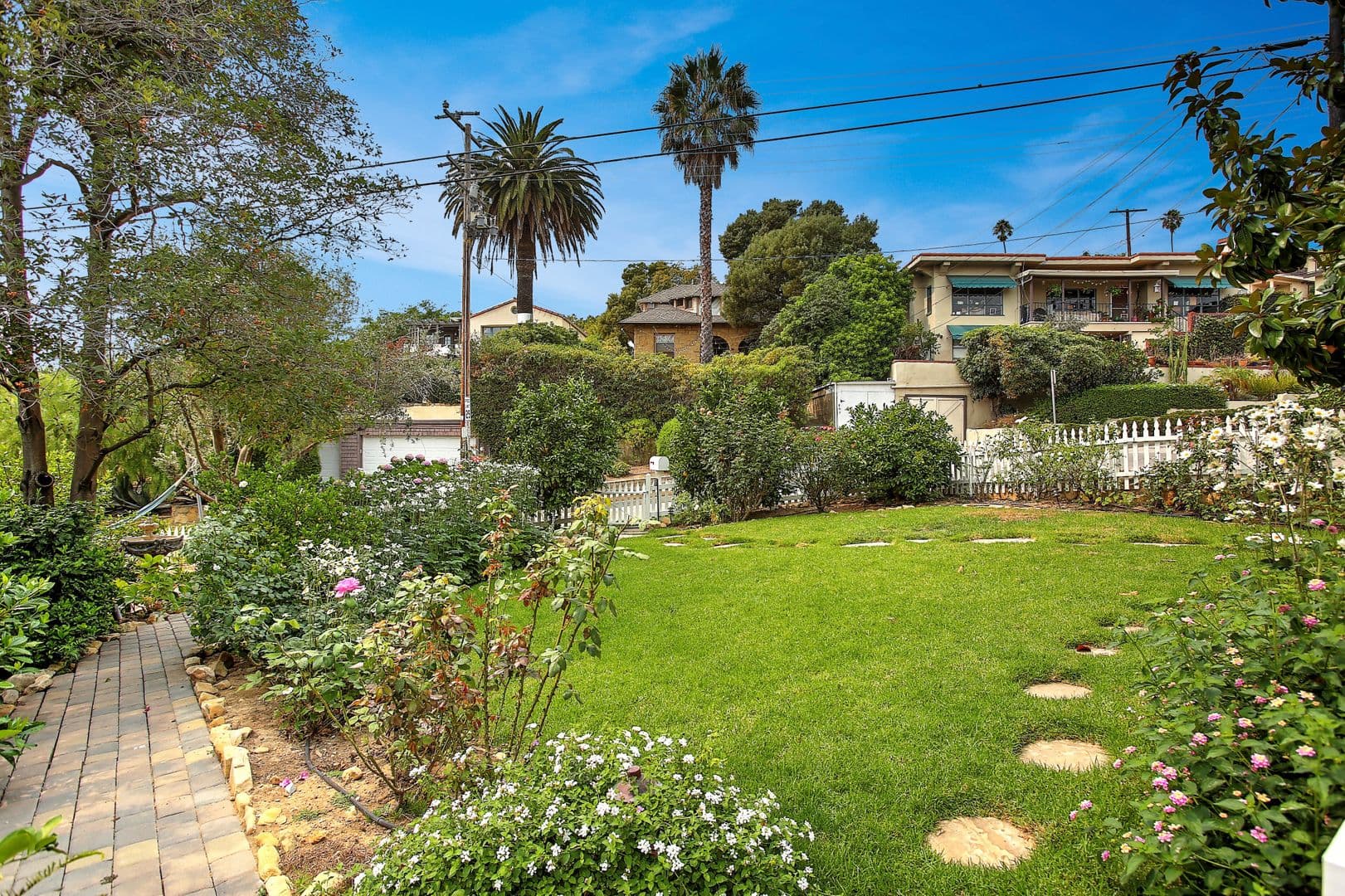 Santa Barbara House: 610 East Pedregosa Street