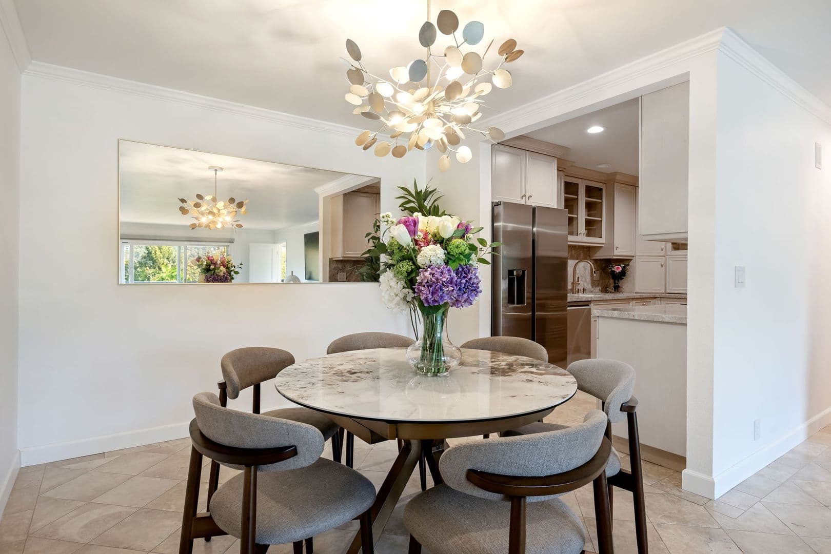 Montecito House: 1034 Fairway Road