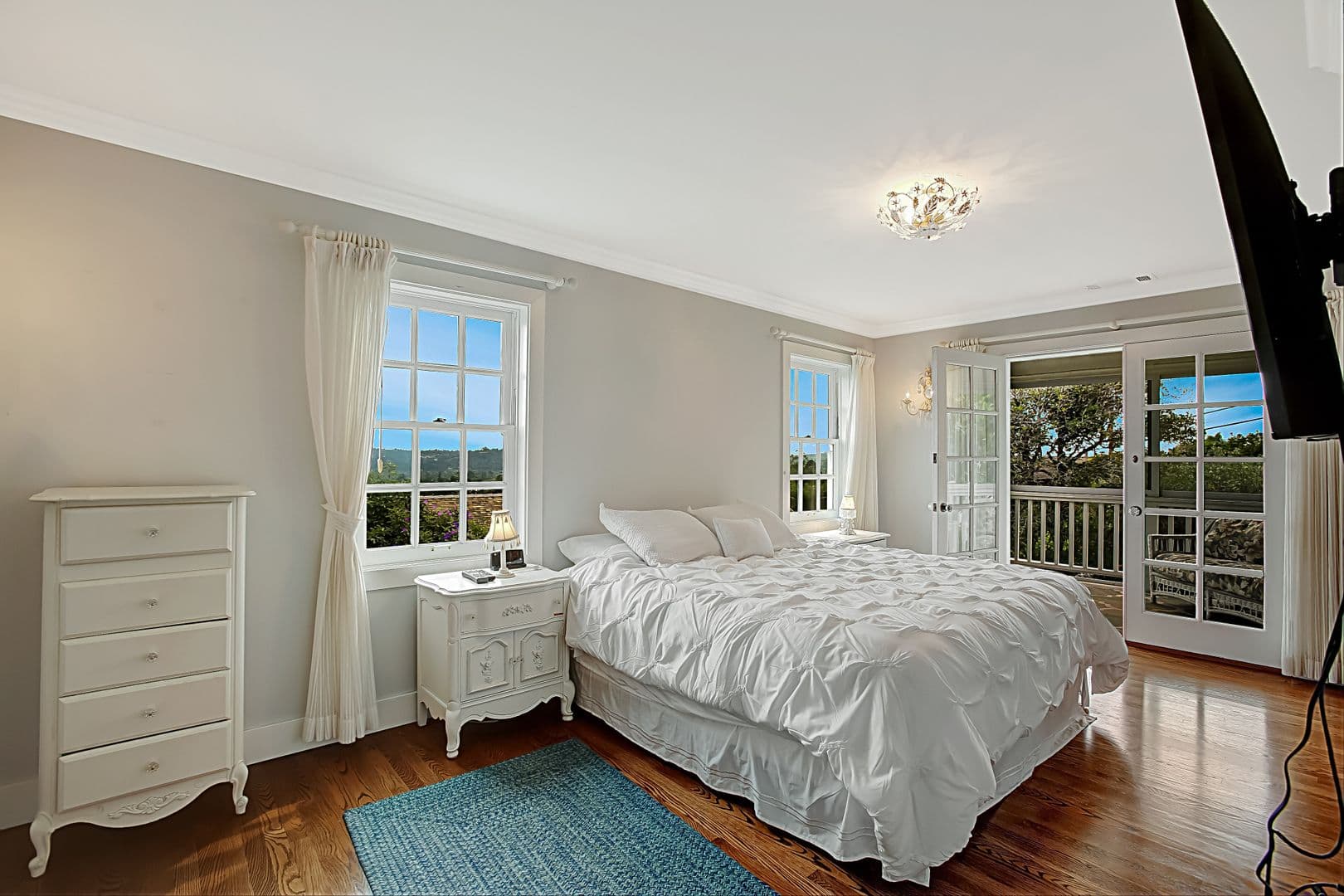 Santa Barbara House: 610 East Pedregosa Street