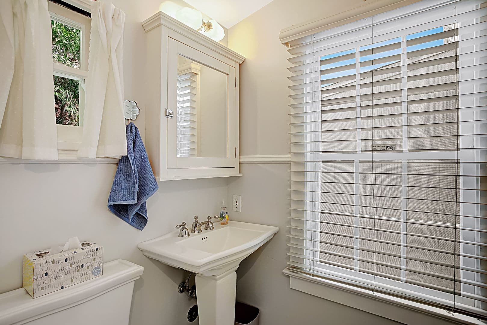 Santa Barbara House: 610 East Pedregosa Street
