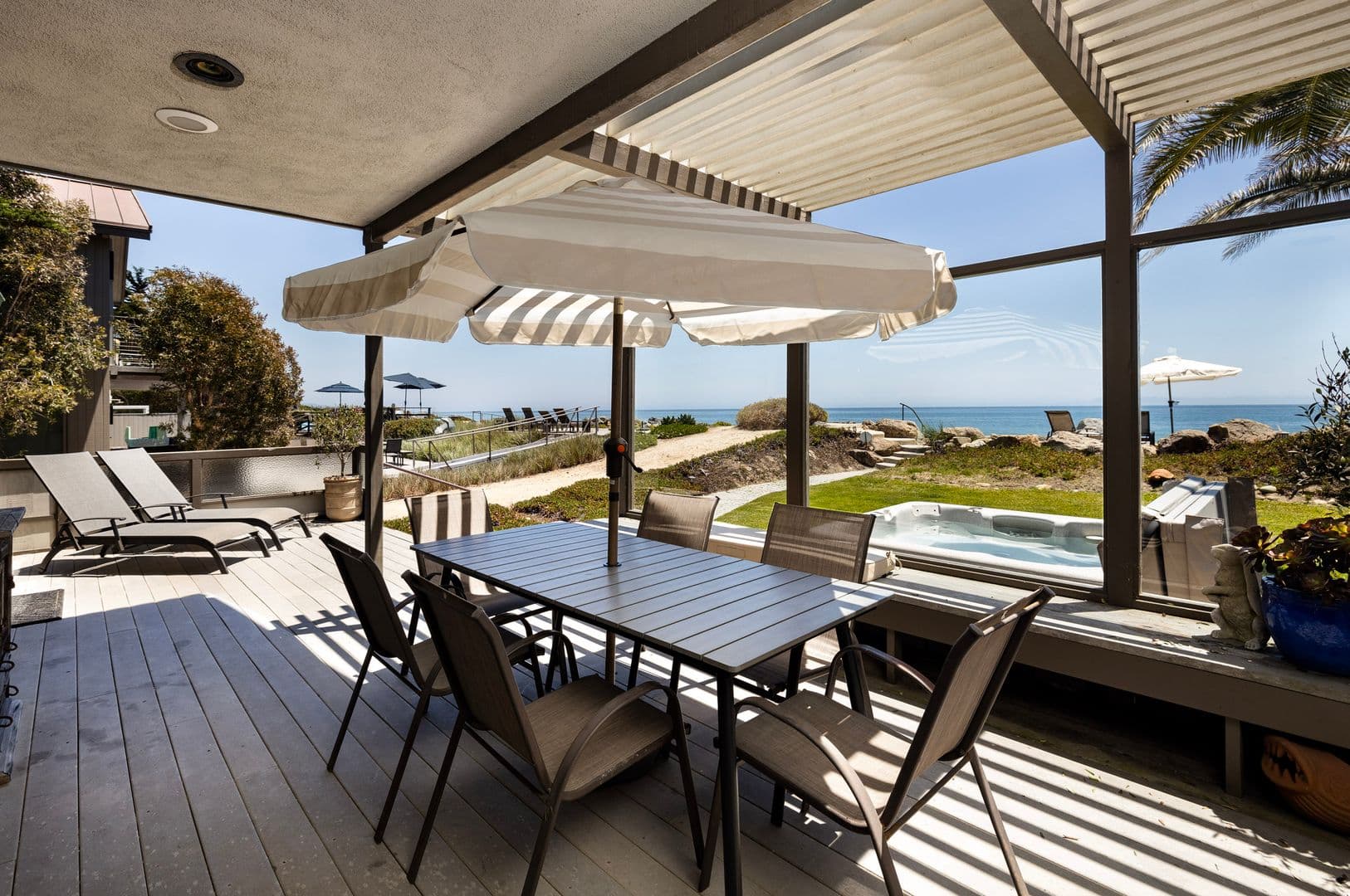 Carpinteria House: 4499 Del Mar Avenue