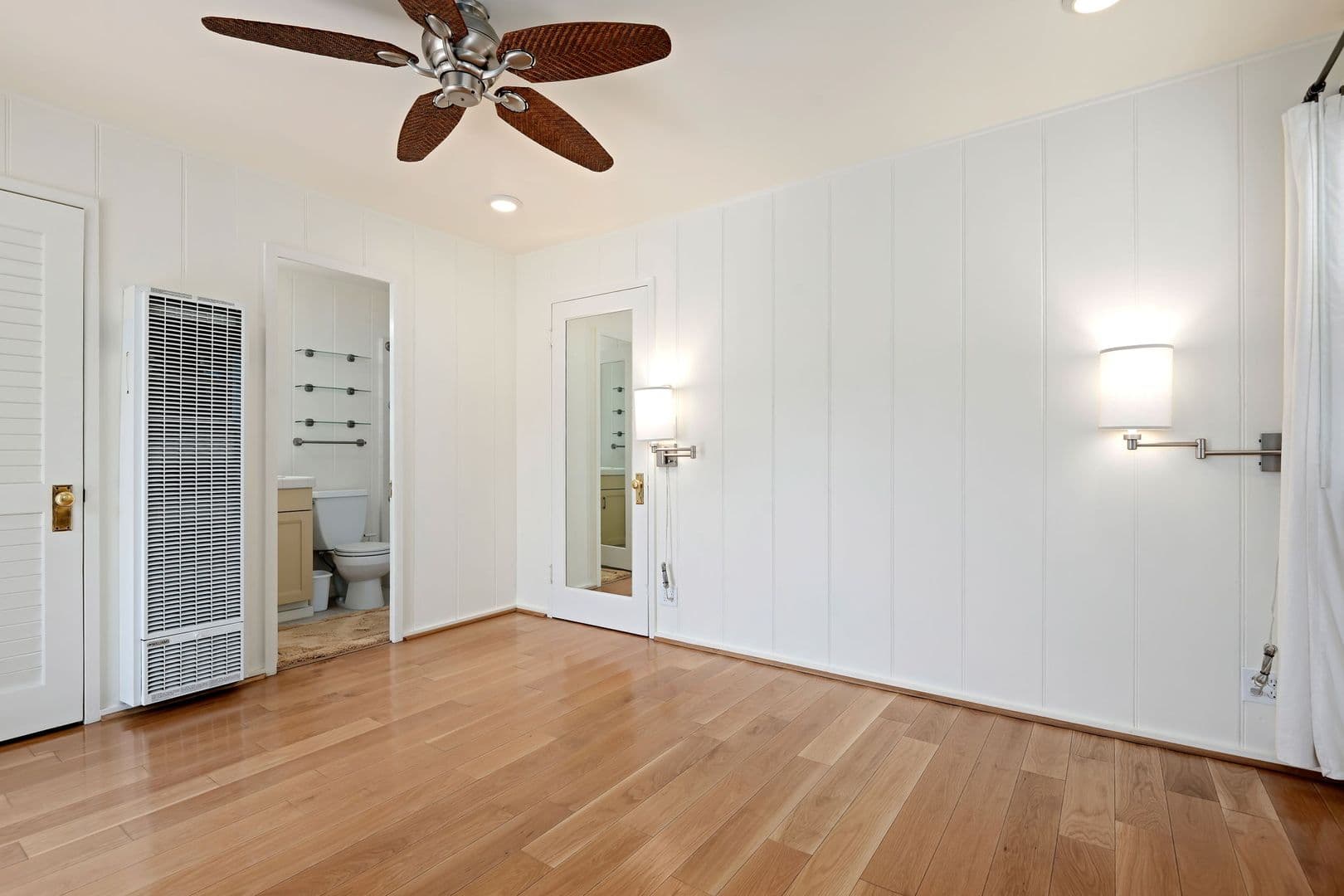 Santa Barbara House: 416 1/2 East Anapamu Street
