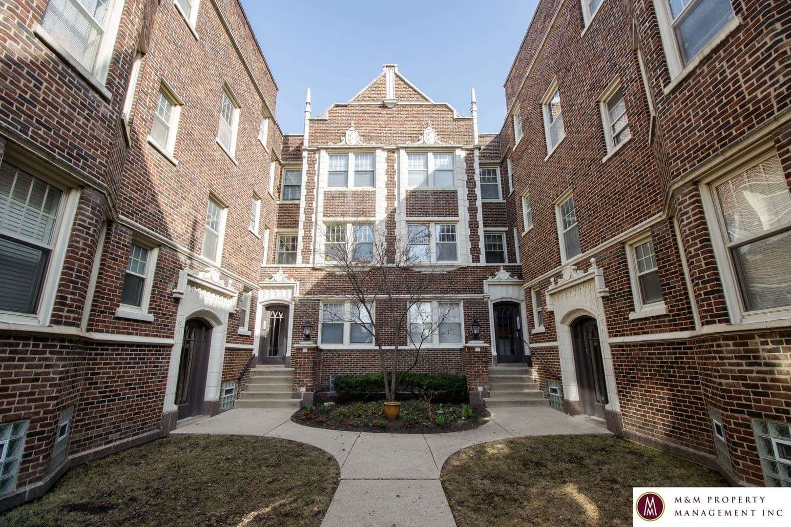 Oak Park Apartment: 1000 North Blvd