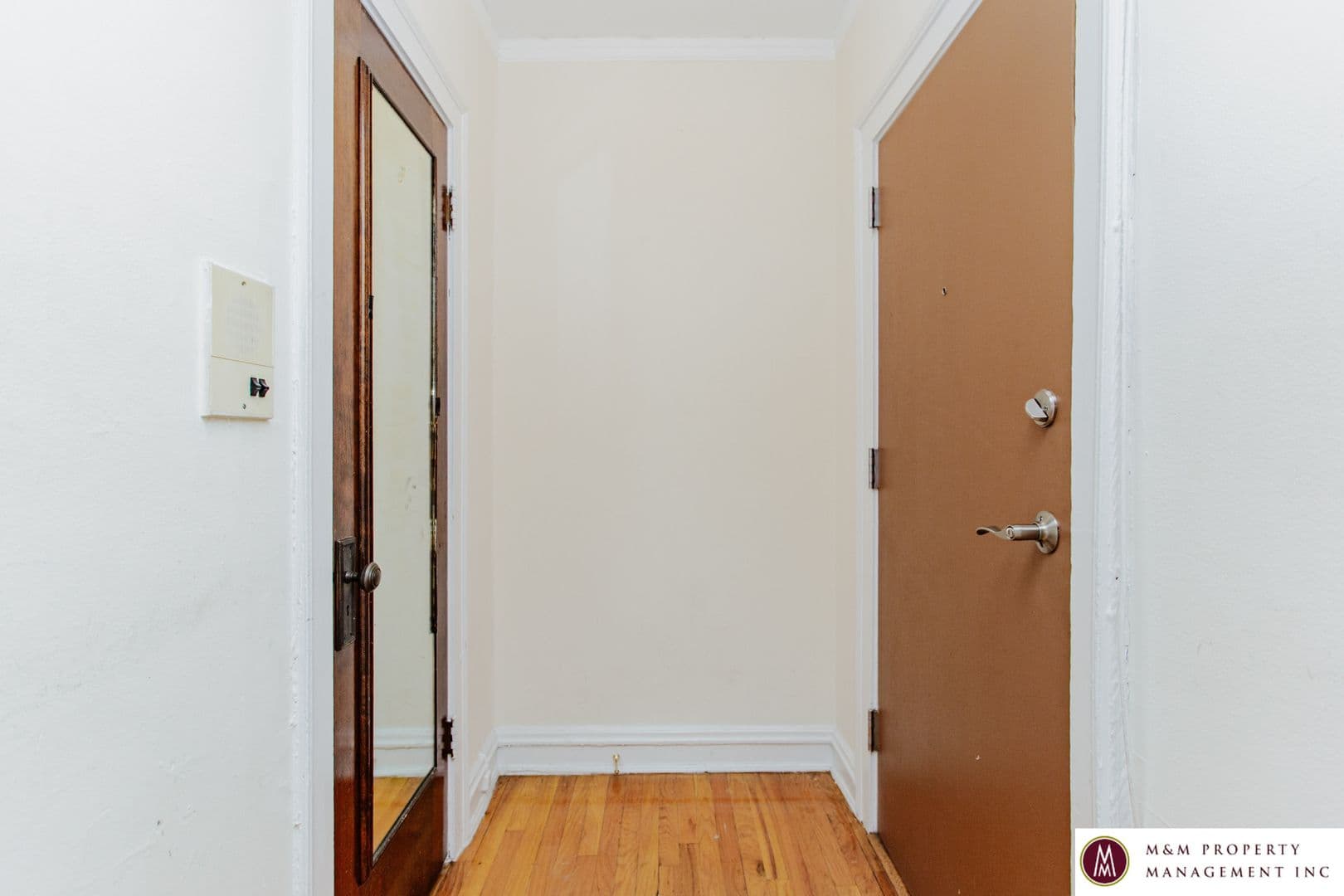 Oak Park Apartment: 437 S. Kenilworth