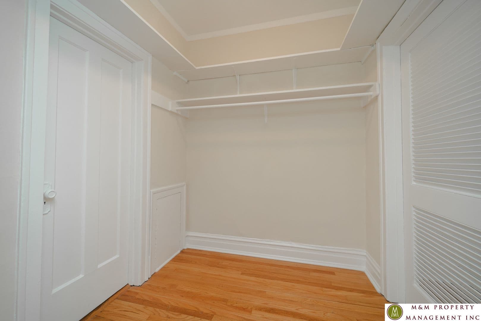 Oak Park Apartment: 645 Madison