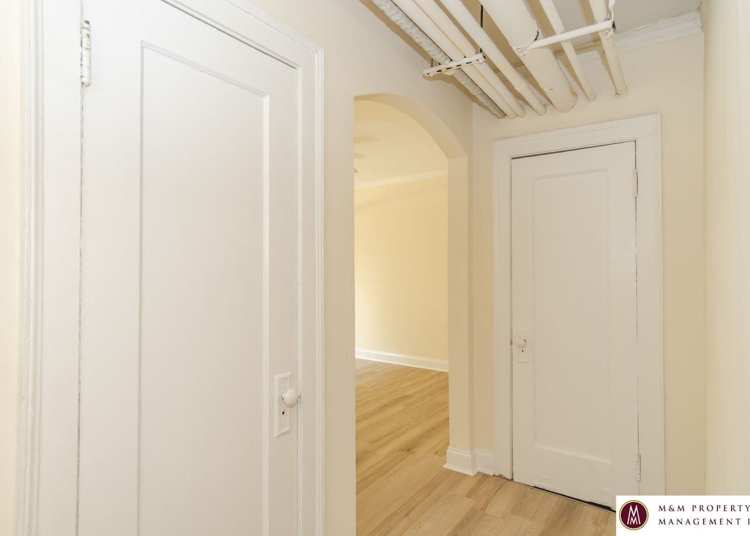 Oak Park Apartment: 437 S. Kenilworth