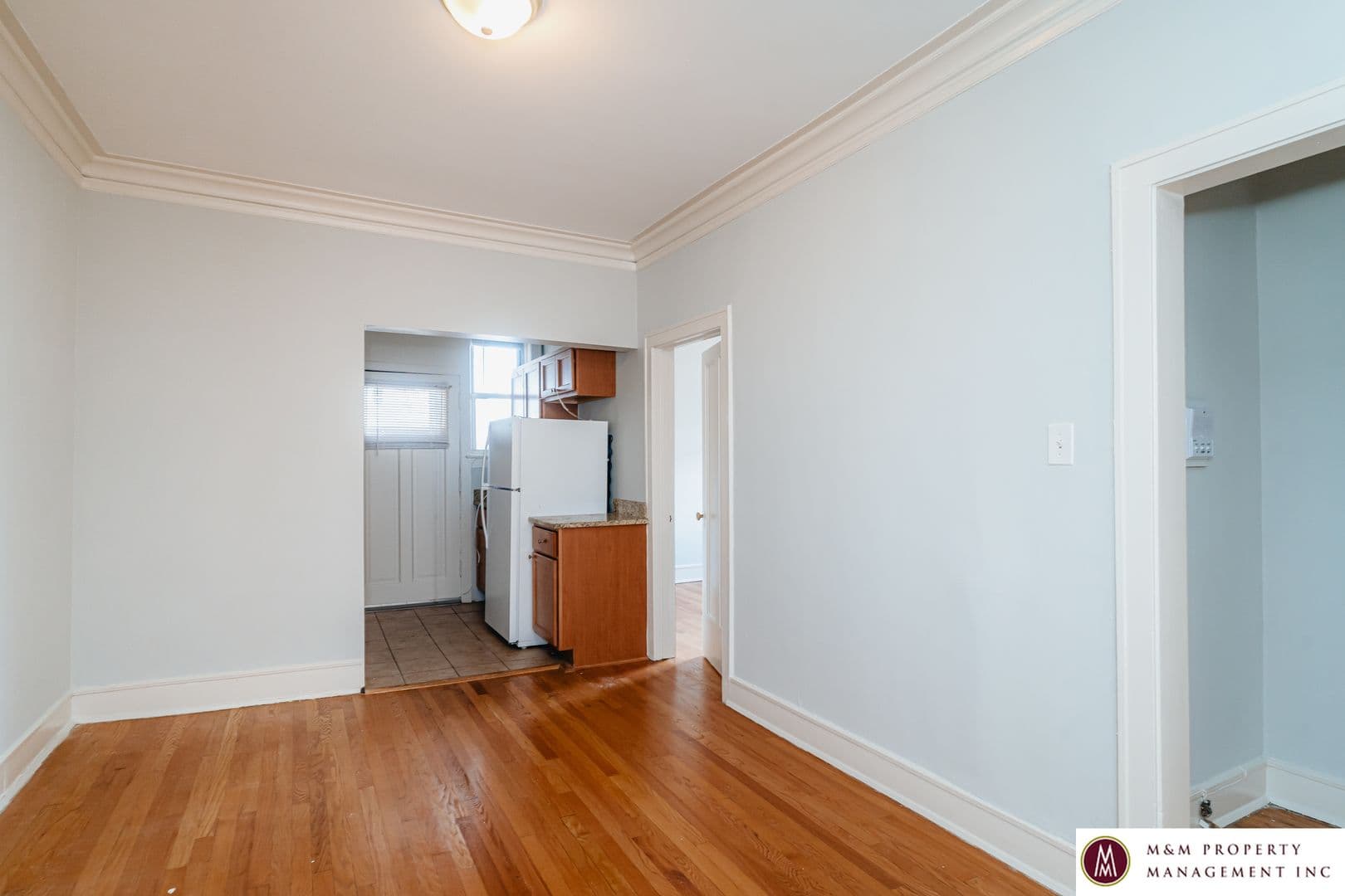 Oak Park Apartment: 440 N Austin Avenue