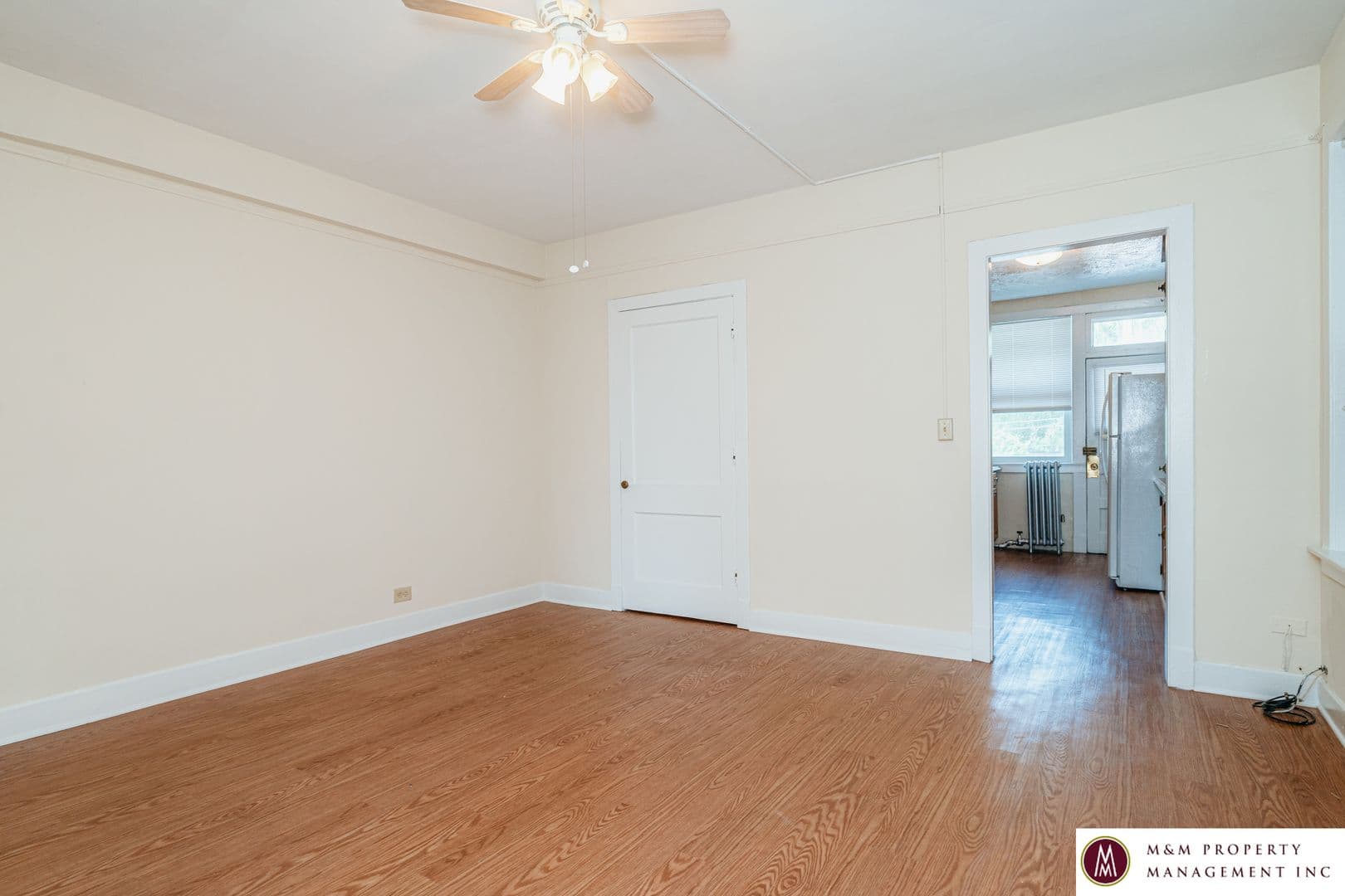Oak Park Apartment: 817 S. Oak Park Ave.