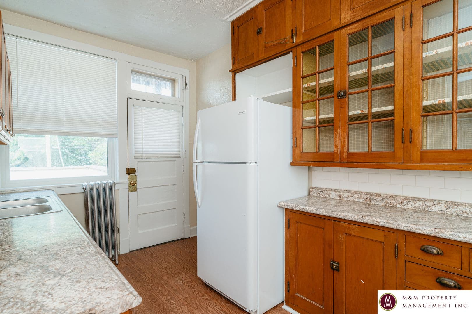 Oak Park Apartment: 817 S. Oak Park Ave.