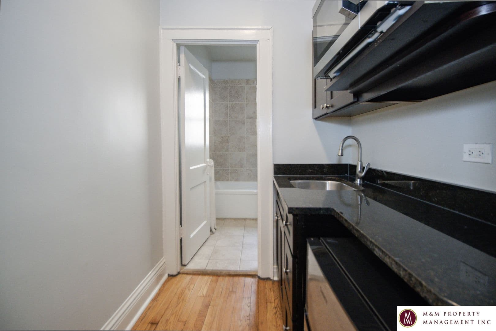 Oak Park Apartment: 1000 North Blvd