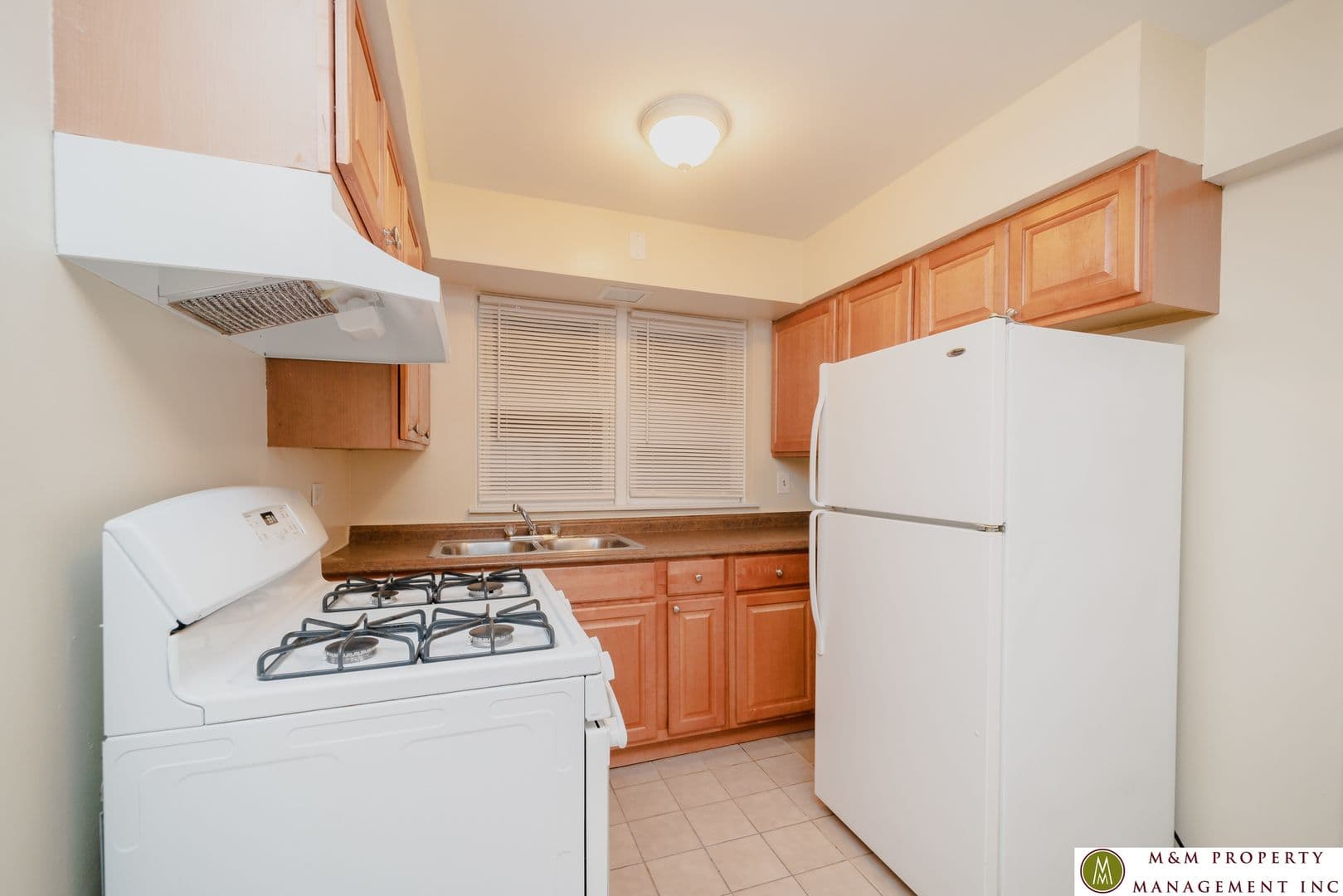 Forest Park Apartment: 1140 S. Dunlop