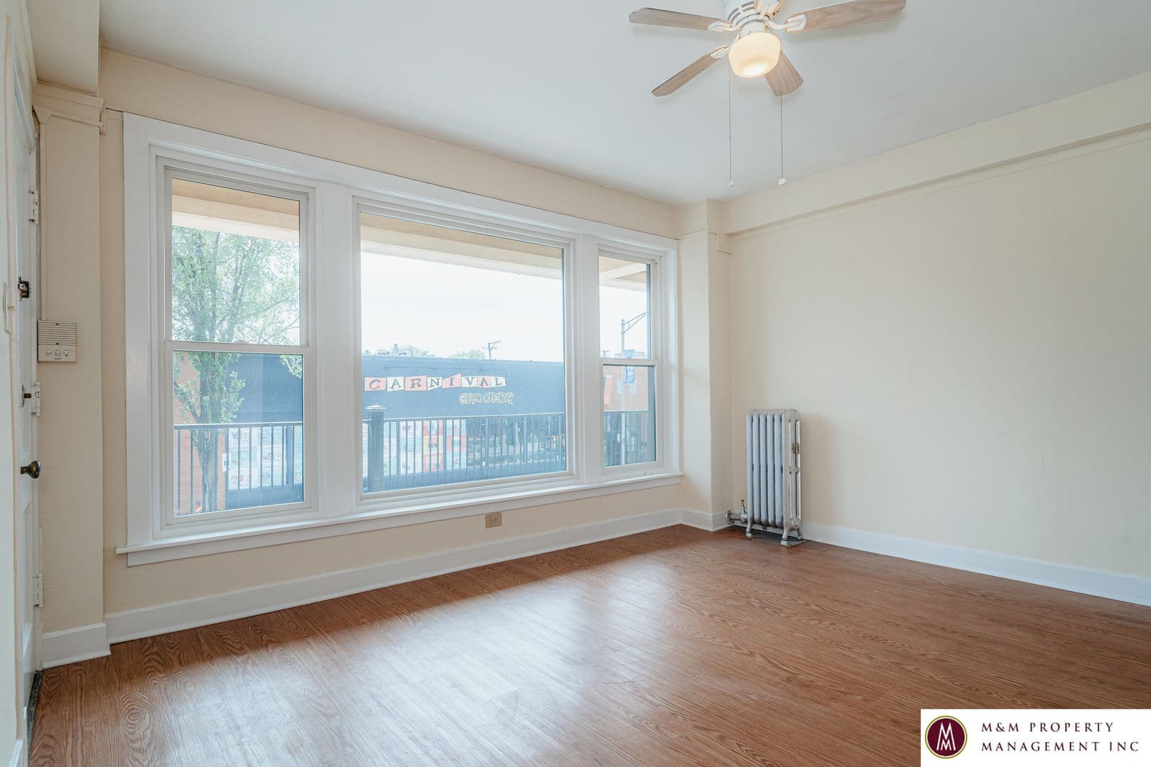 Oak Park Apartment: 817 S. Oak Park Ave.