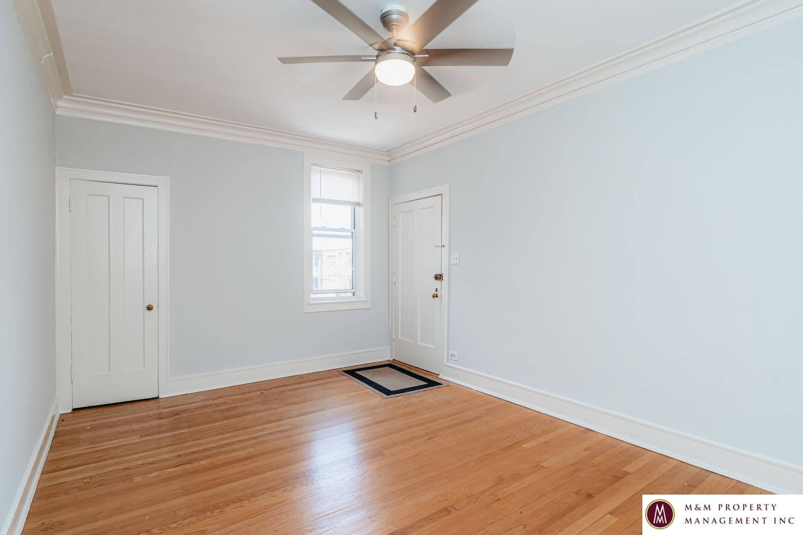 Oak Park Apartment: 440 N Austin Avenue
