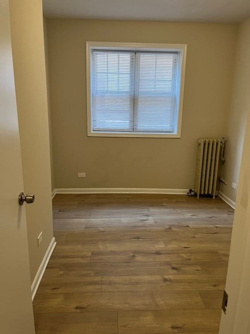 Oak Park Apartment: 1116 Washington BLVD