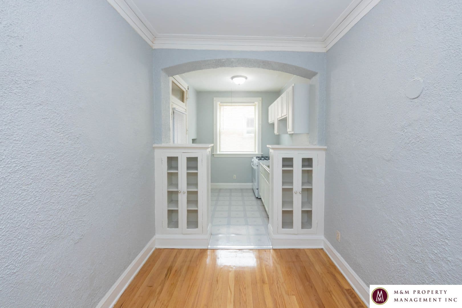 Oak Park Apartment: 458 Washington Blvd