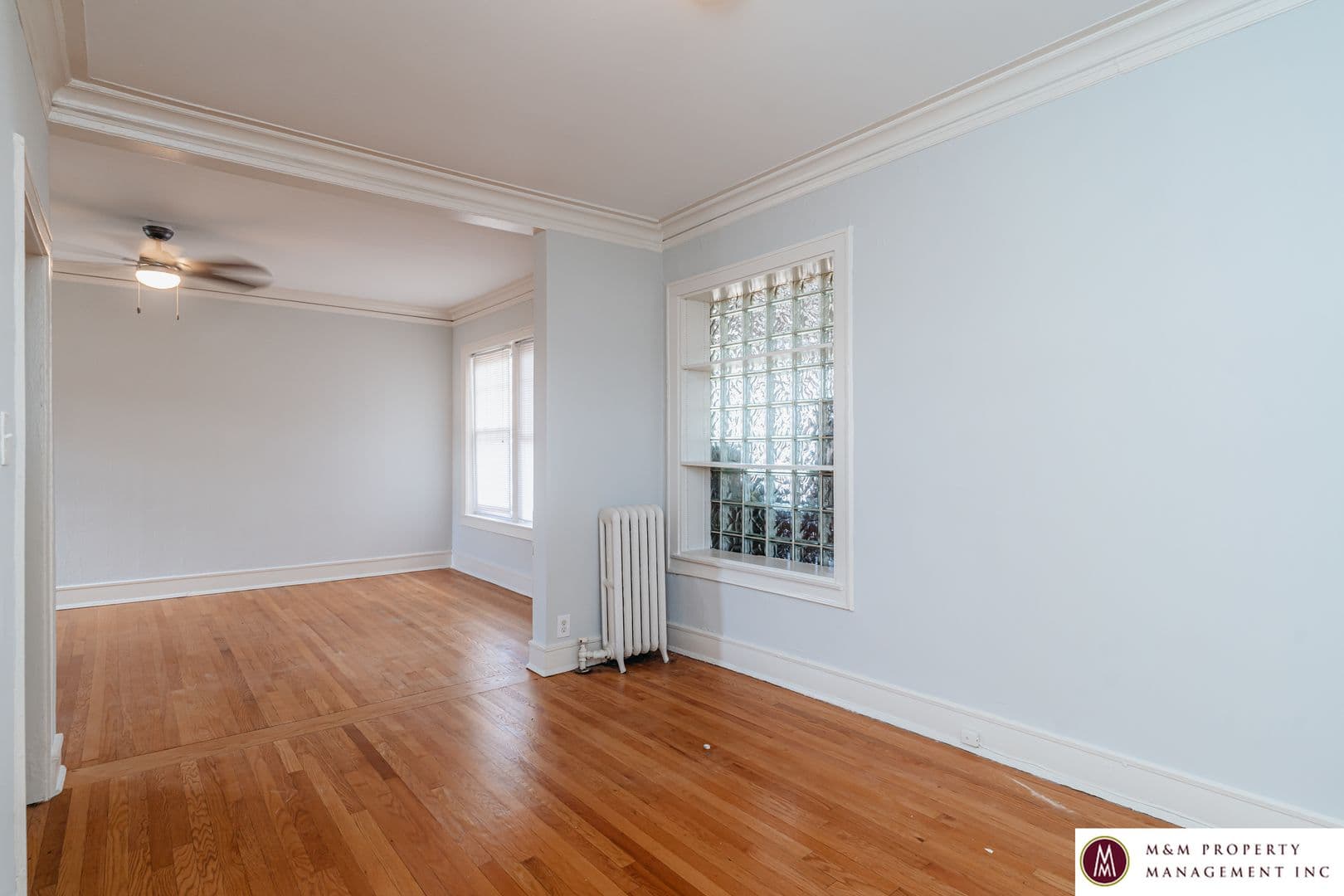 Oak Park Apartment: 440 N Austin Avenue