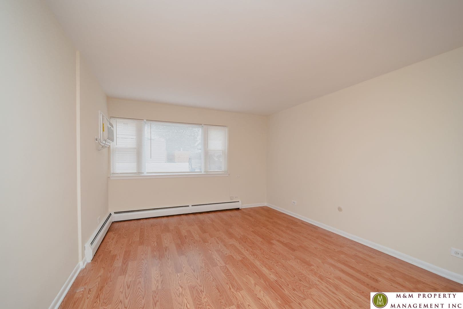 Forest Park Apartment: 1140 S. Dunlop