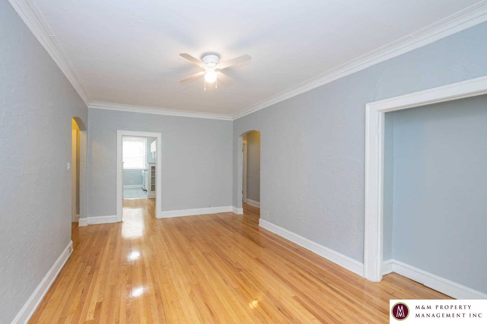 Oak Park Apartment: 458 Washington Blvd