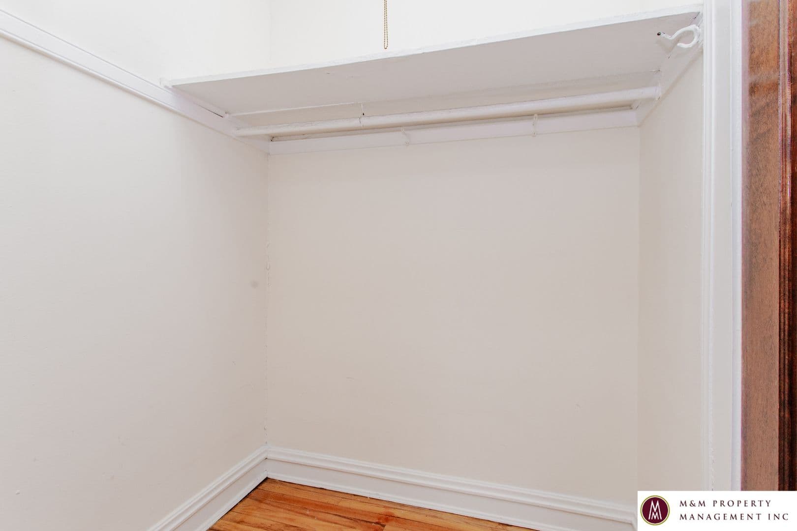 Oak Park Apartment: 437 S. Kenilworth