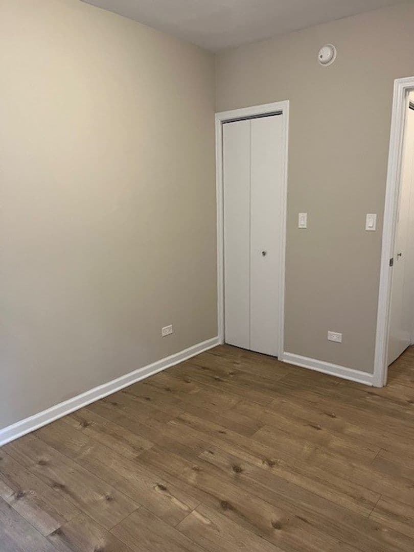 Oak Park Apartment: 1116 Washington BLVD