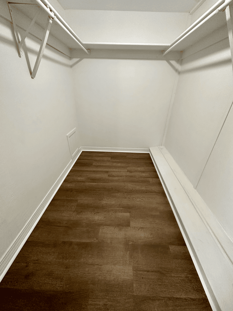 Largo Apartment: 1500 West Bay Drive