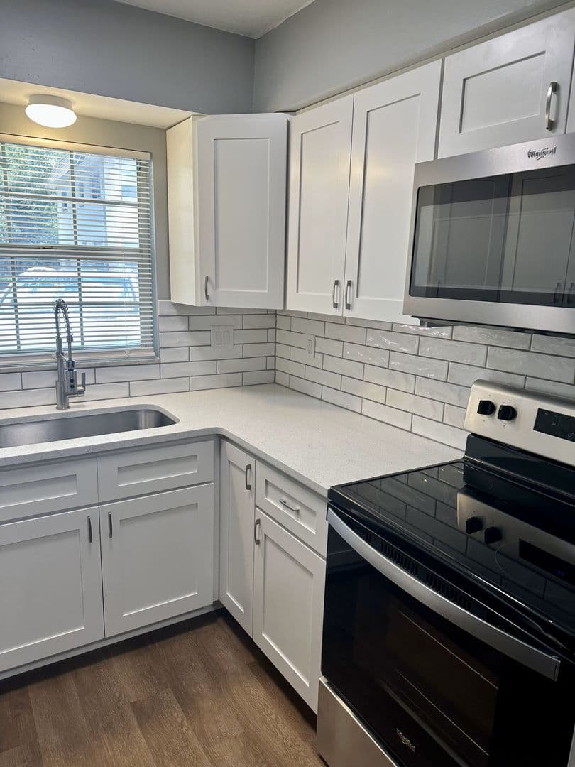 Largo Apartment: 1500 West Bay Drive