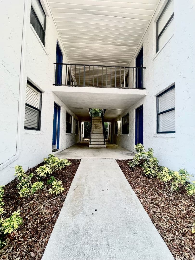 Jacksonville Apartment: 6595 San Juan Avenue