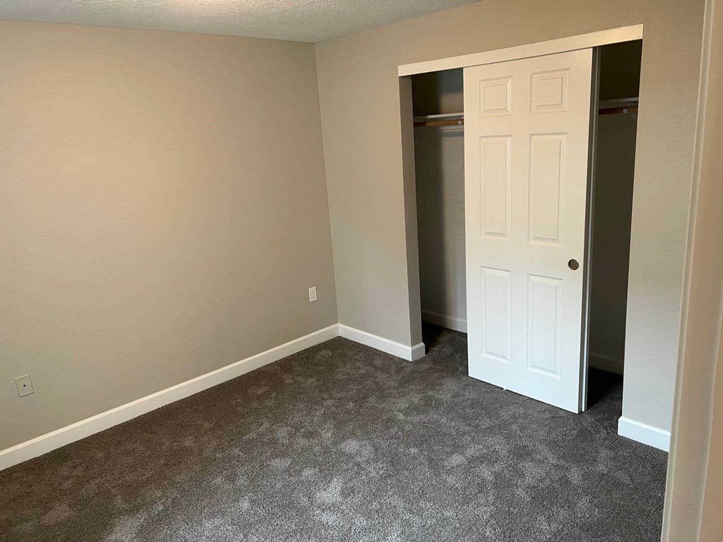 Forest Grove Apartment: 3007 22nd Pl